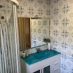 Luxurious Villa 6 Min From Beach With Sea Views