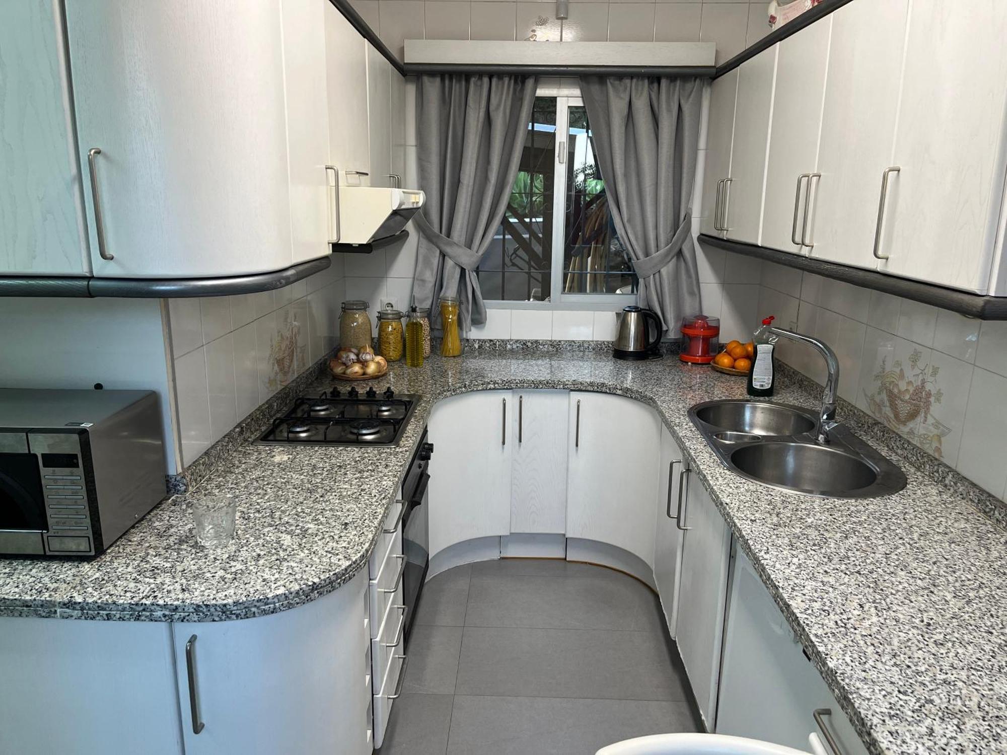 Villa Luxurious 6 Min From With Sea Views *
