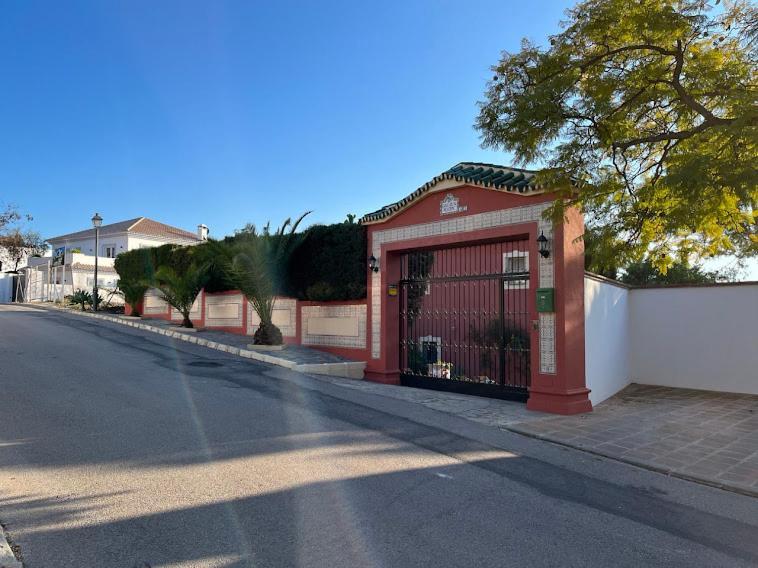 Spacious With Stunning Sea Views Villa *