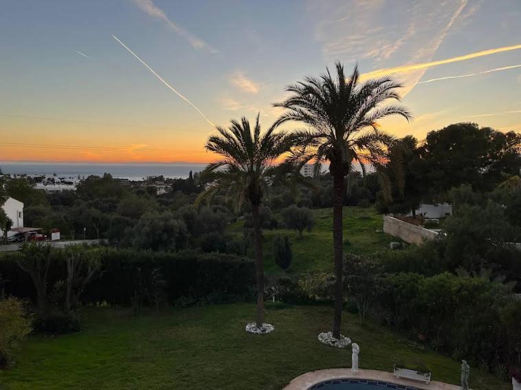 Spacious With Stunning Sea Views Villa Marbella