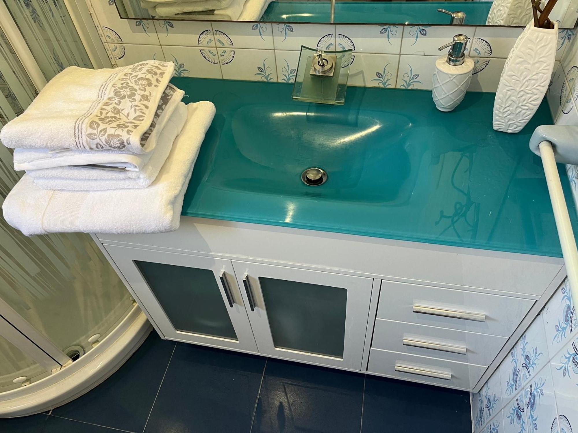 Villa Spacious With Stunning Sea Views