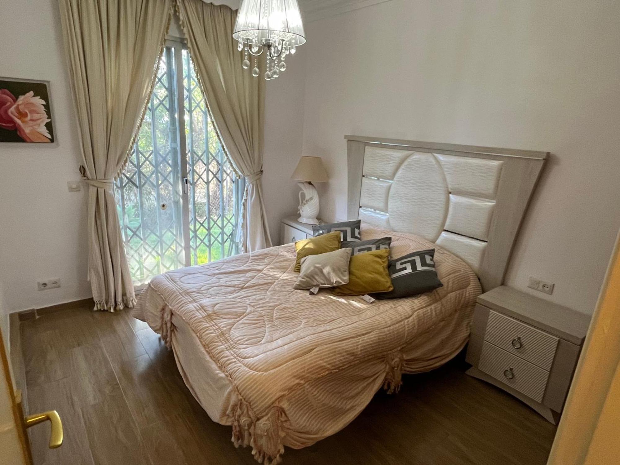 Spacious With Stunning Sea Views