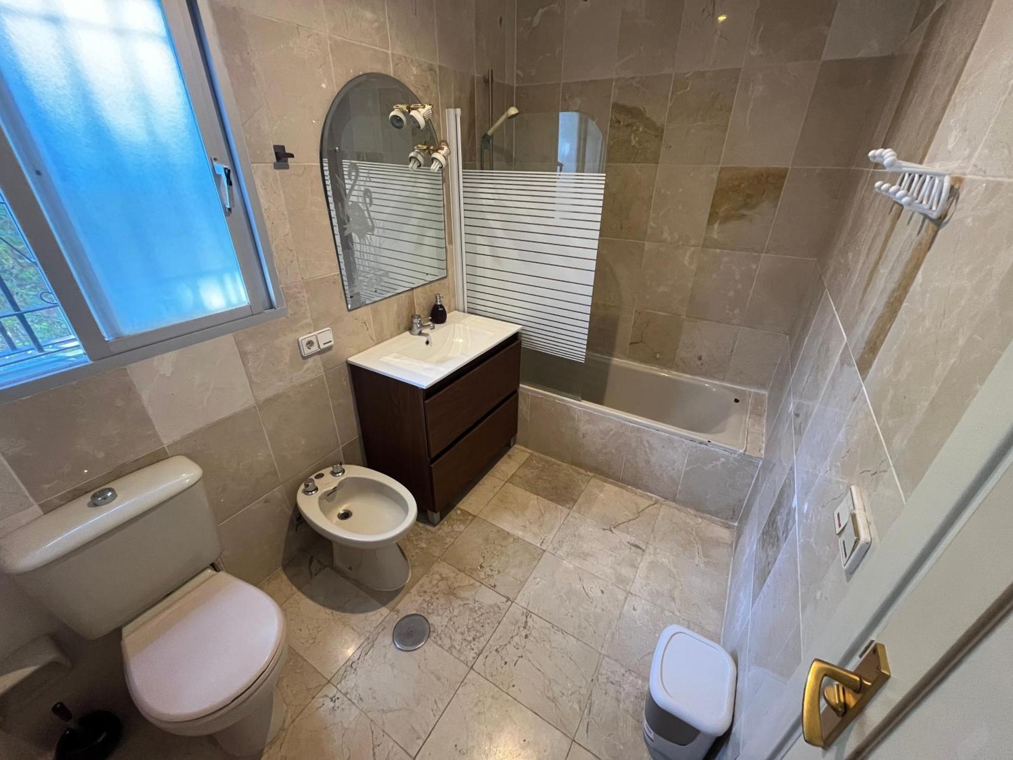 Villa Spacious With Stunning Sea Views