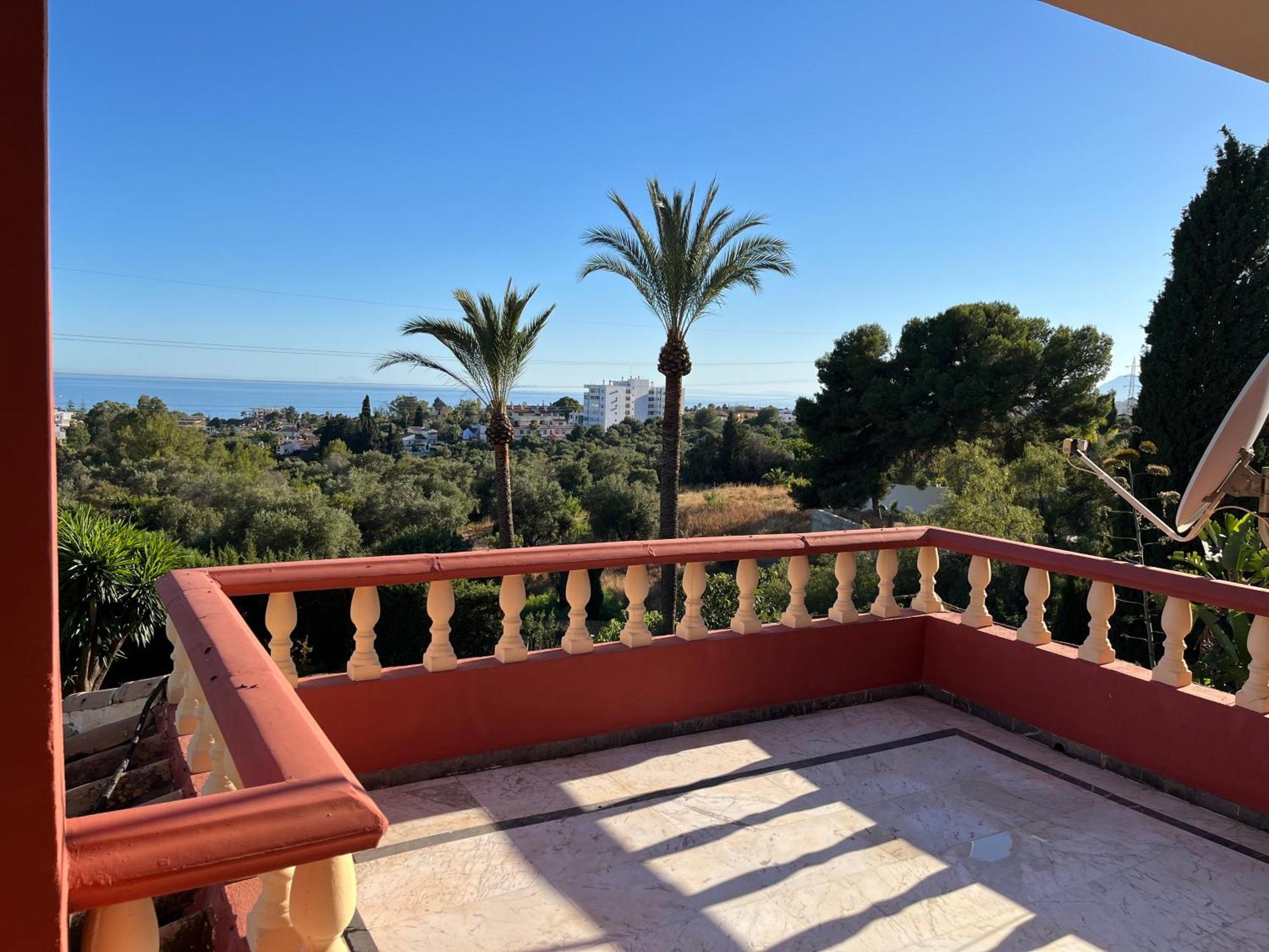 Spacious With Stunning Sea Views Marbella