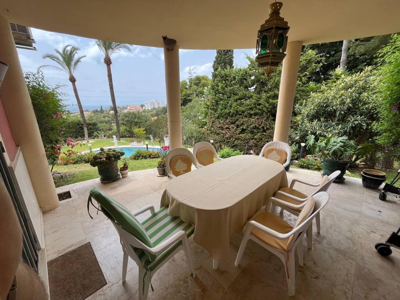 Spacious With Stunning Sea Views Marbella