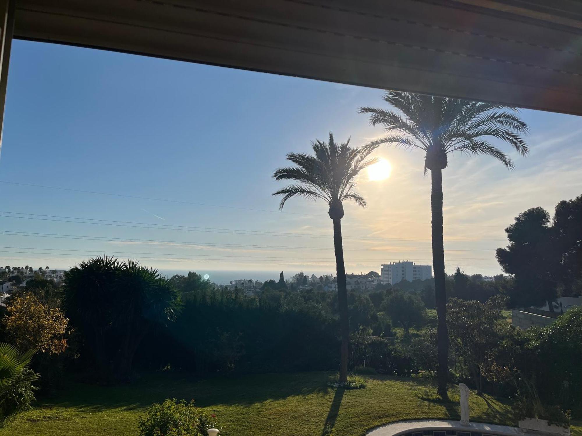 Spacious With Stunning Sea Views Marbella