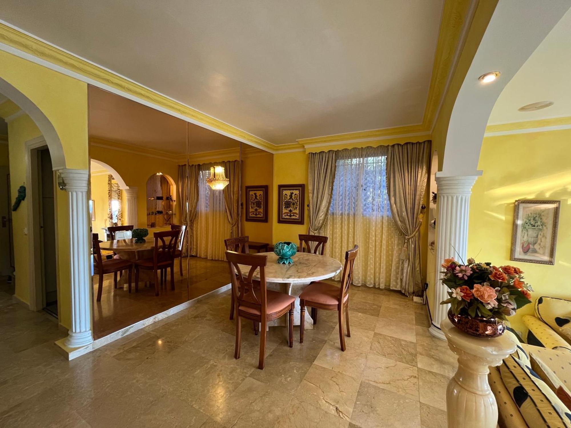 Villa Spacious With Stunning Sea Views *