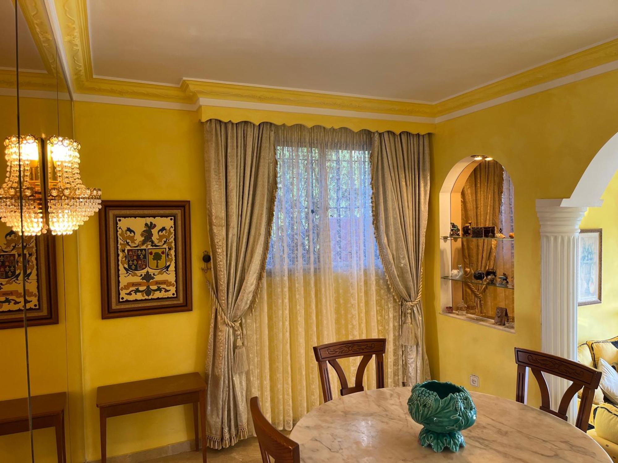 Spacious With Stunning Sea Views