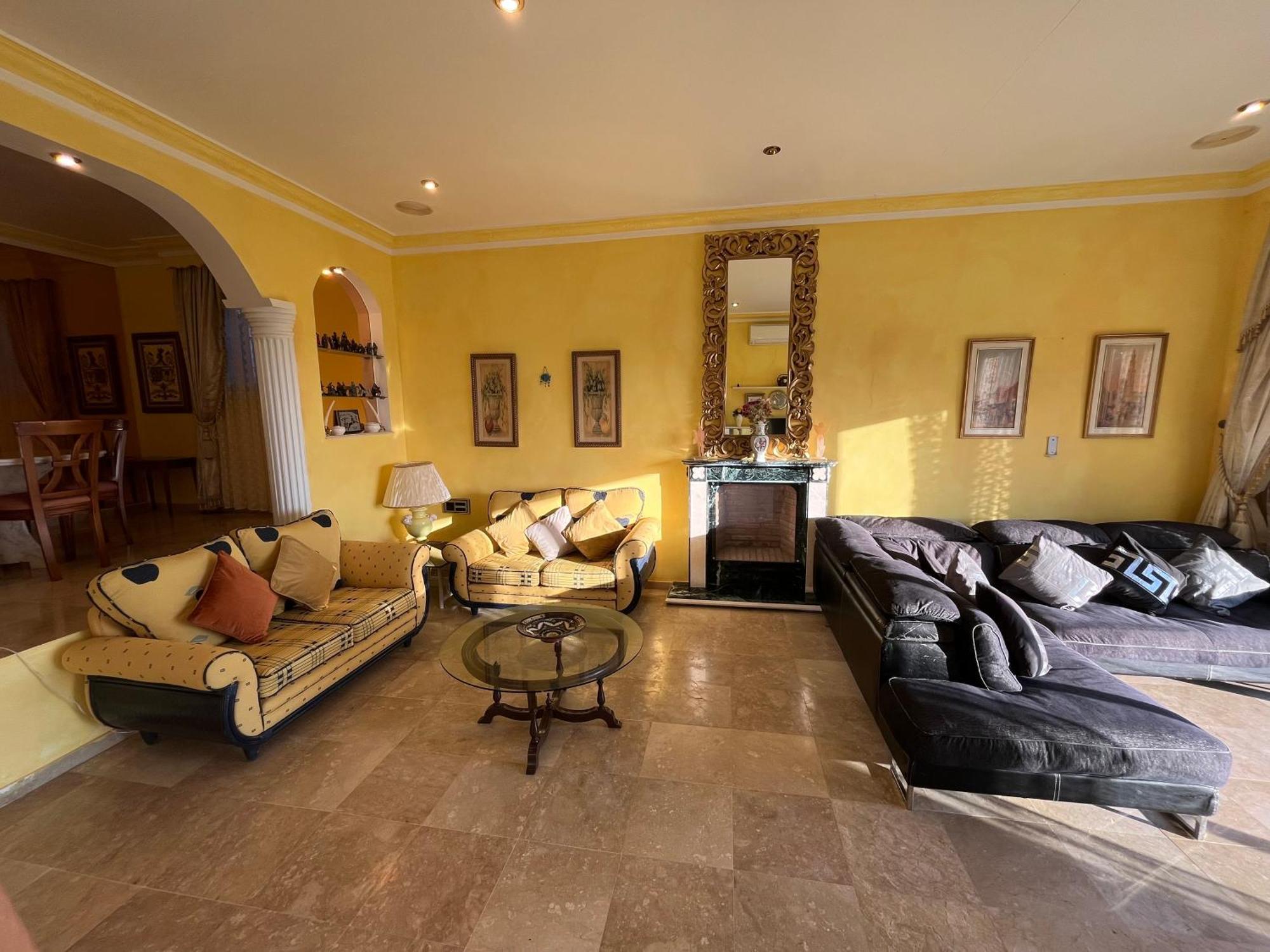 Spacious With Stunning Sea Views Villa *