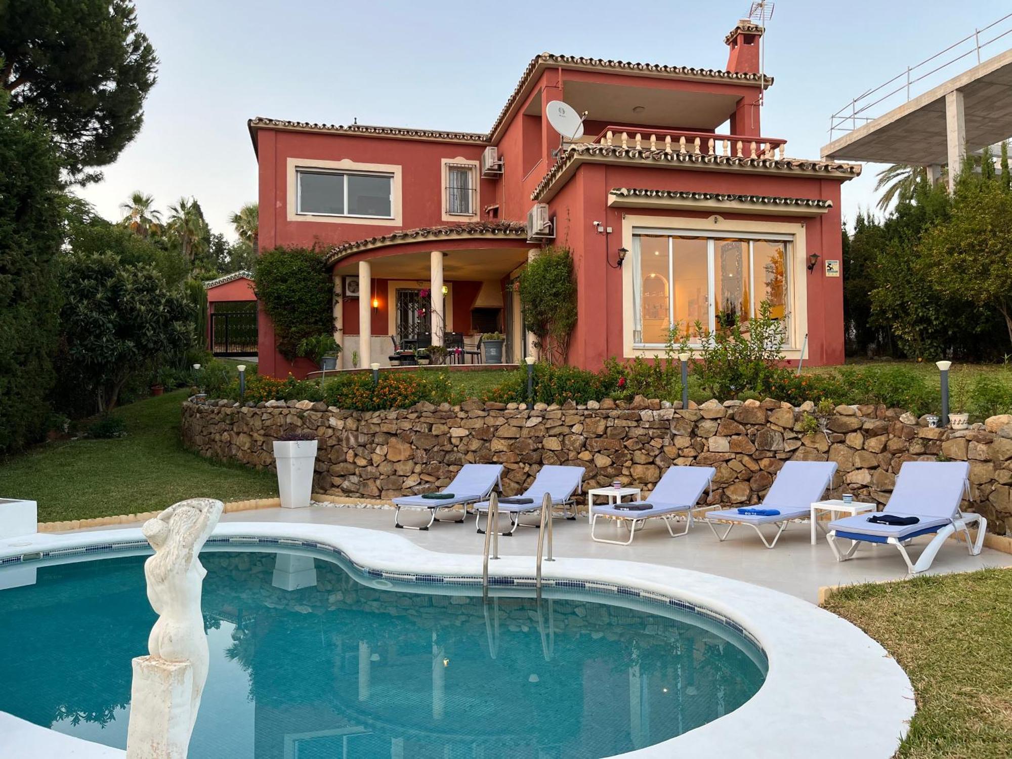 Luxurious 6 Min From With Sea Views Marbella